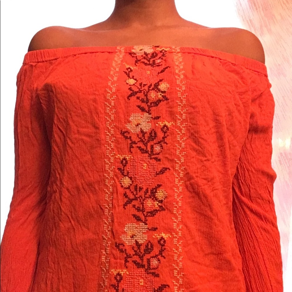 Old Navy Flower Crochet Top